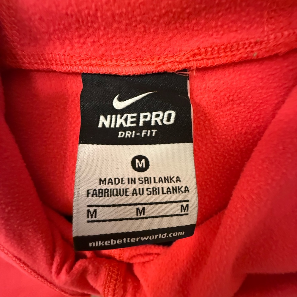 Nike Pro women’s dri-fit pullover in hot pink | size medium